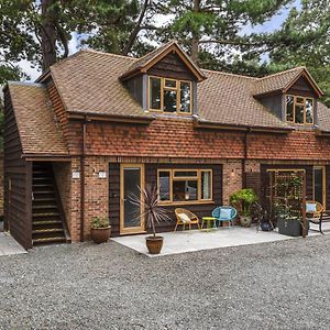 Hamble Retreat Studios And Lodge